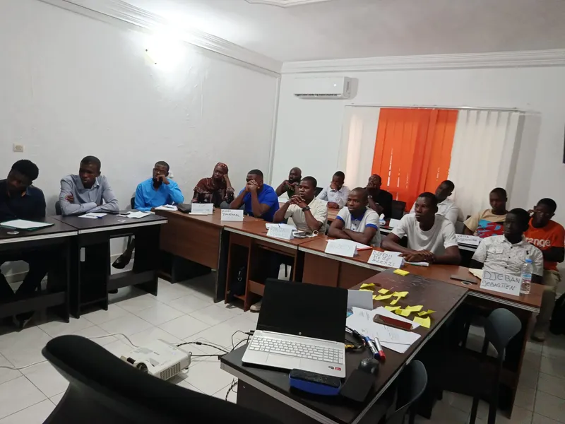Première journée de la formation FDFP / AEJ chez KMC — photo 10